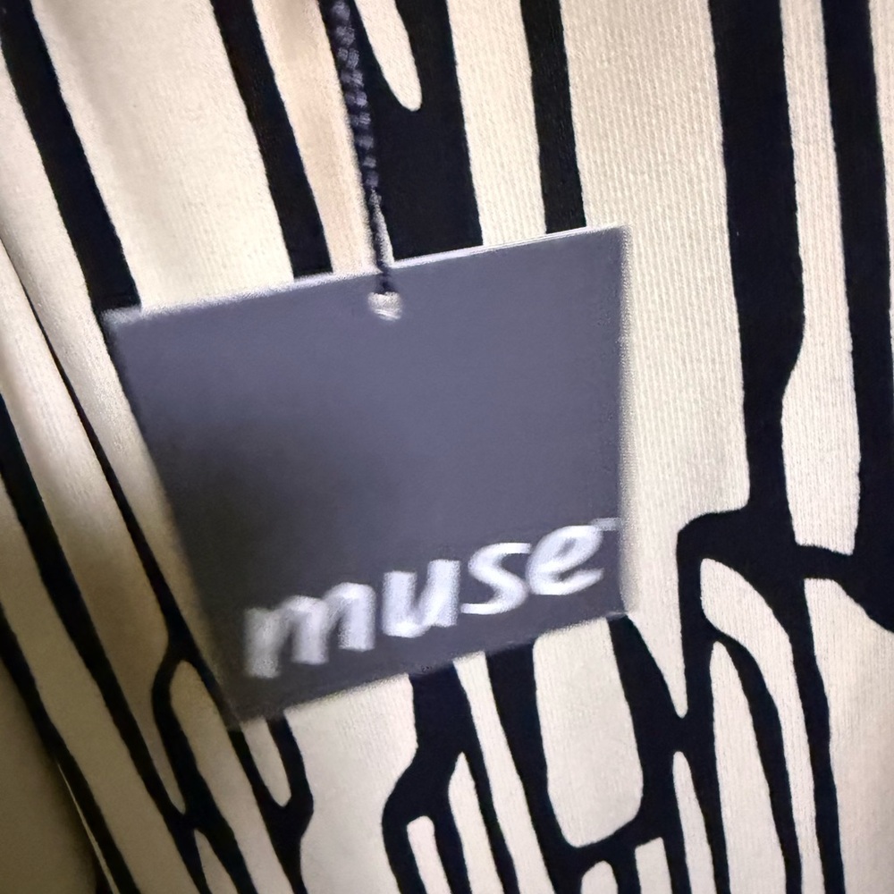 Muse Black Ivory Abstract Print Empire Waist Dress Size 14 Statement Chic NWT - Picture 6 of 7